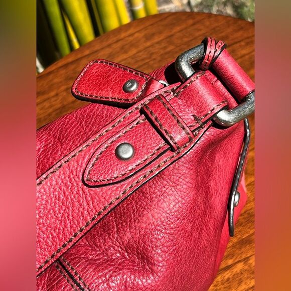 FOSSIL Vintage red bag 🔥 excellent condition 🔥 beautiful 🔥 - Picture 7 of 12